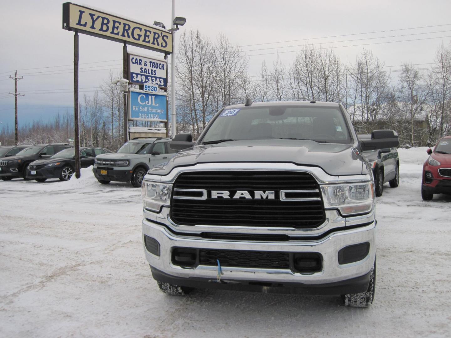 2020 silver /gray RAM 2500 Big Horn Crew Cab 4WD (3C6UR5JL0LG) , located at 9530 Old Seward Highway, Anchorage, AK, 99515, (907) 349-3343, 61.134140, -149.865570 - Nice Ram 2500 Big Horn Crew Cab Diesel come take a test drive. - Photo#1